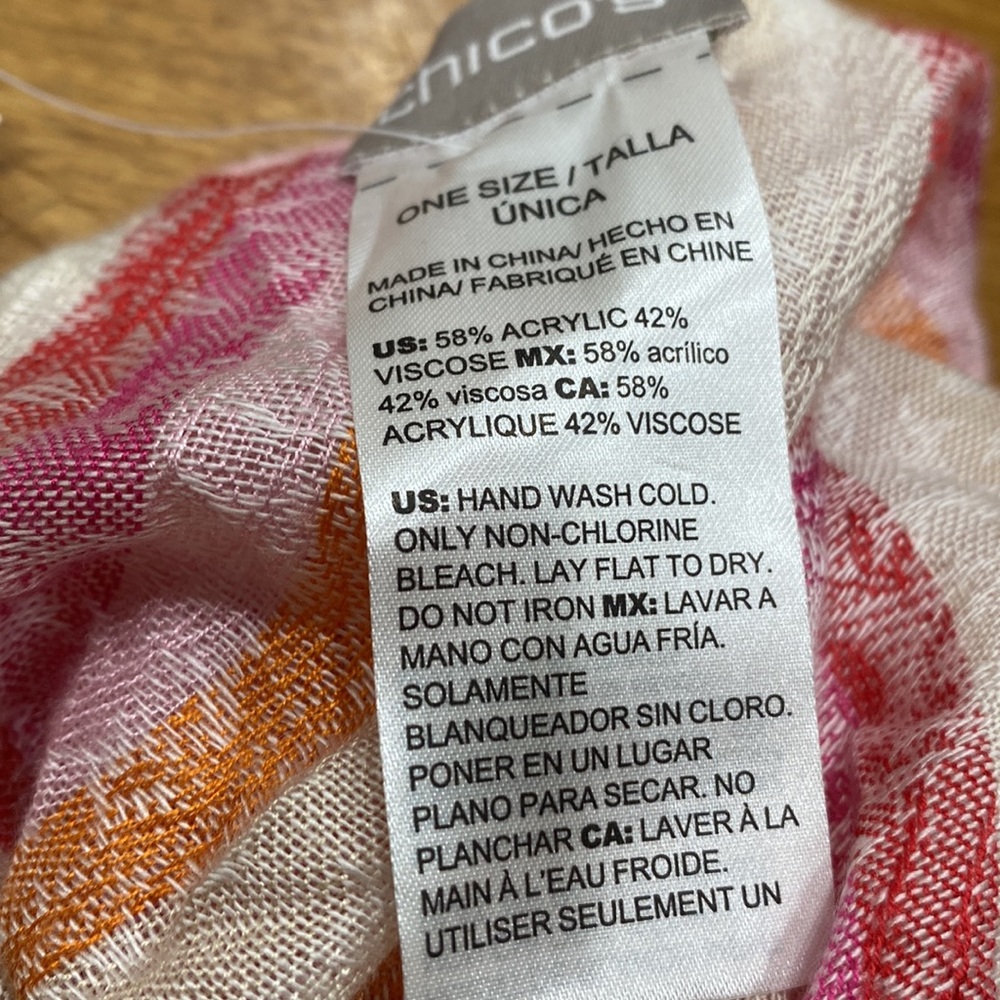 NWT. Woman’s ruana wrap/coverup/kimono. One size. - Picture 8 of 8